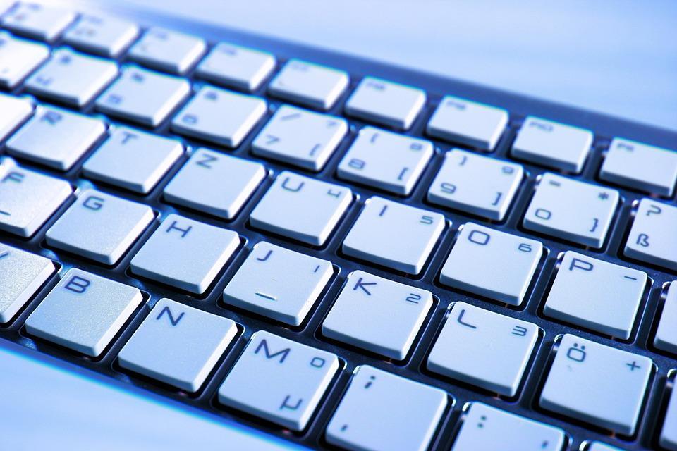 Bildet viser tastaturet på en datamaskin - Klikk for stort bilde